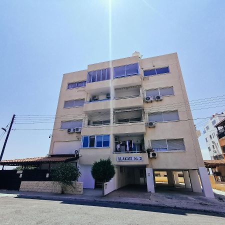 Mackenzie Seaview Paradise Larnaca Esterno foto