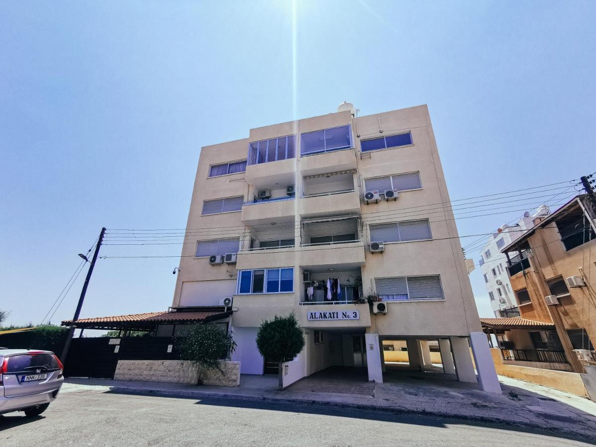 Mackenzie Seaview Paradise Larnaca Esterno foto
